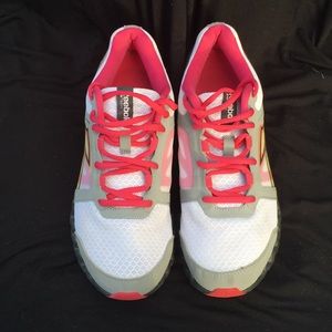 Reebok Running Shoe (8.5)
